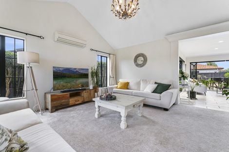 Photo of property in 31 Oreti Crescent, Papamoa Beach, Papamoa, 3118