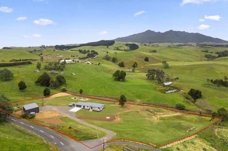 Photo of property in 64 Ruapuke Road, Raglan, 3296