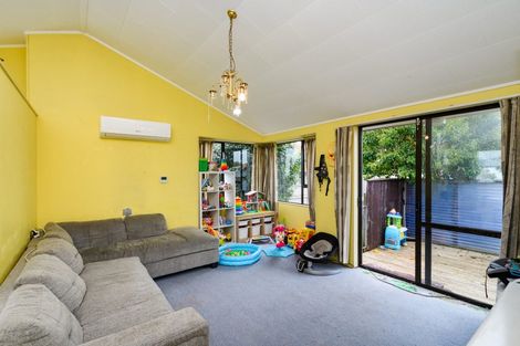 Photo of property in 2/685 Pioneer Highway, Highbury, Palmerston North, 4412