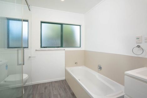 Photo of property in 32 Puriri Street, Hilltop, Taupo, 3330