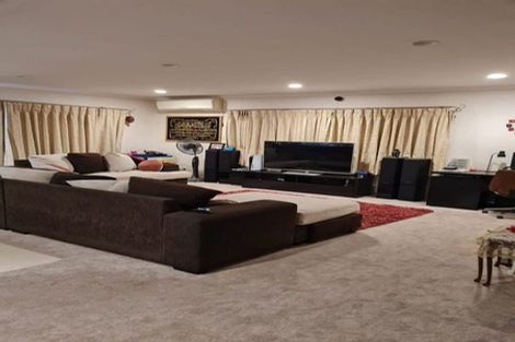 Photo of property in 51 Chateau Rise, Flat Bush, Auckland, 2016