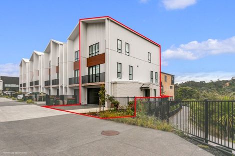 Photo of property in 15 Patrol Lane, Hobsonville, 0616