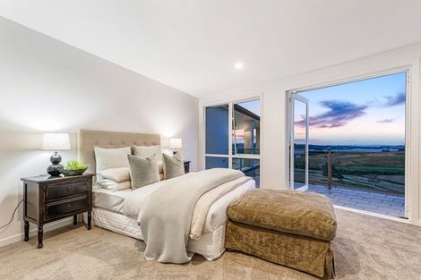 Photo of property in 189 Vaughans Road, Okura, Albany, 0792