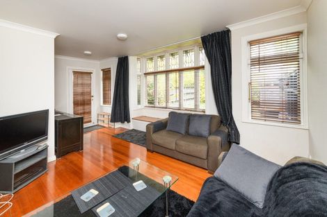 Photo of property in 348 College Street, West End, Palmerston North, 4410