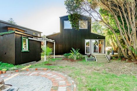 Photo of property in 48 Tutere Street, Waikanae Beach, Waikanae, 5036