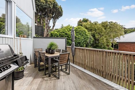 Photo of property in 49b Waru Street, Khandallah, Wellington, 6035