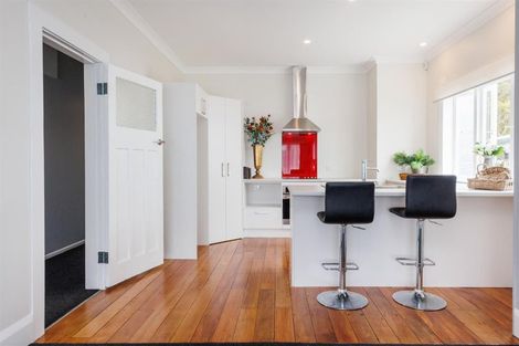 Photo of property in 37 Harris Street, Marton, 4710