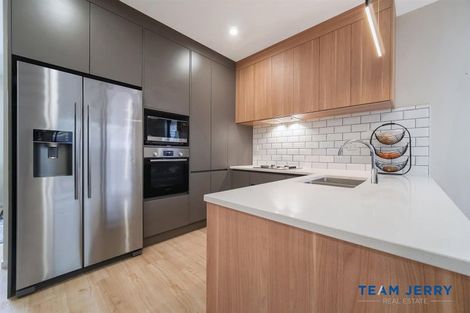 Photo of property in 69 Whare Kauri Road, Papakura, 2110