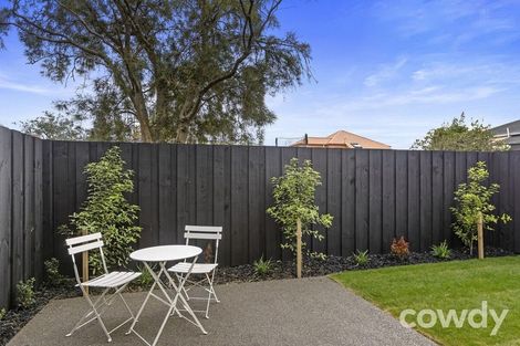 Photo of property in 2/93 Hills Road, Edgeware, Christchurch, 8013