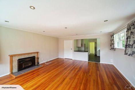 Photo of property in 60 Glenpark Avenue, Frankleigh Park, New Plymouth, 4310