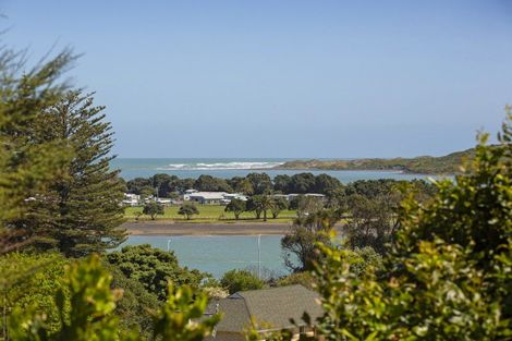 Photo of property in 18 Stewart Street, Raglan, 3225