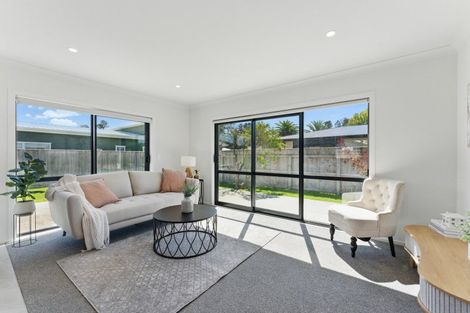 Photo of property in 15a Delhi Avenue, Aramoho, Whanganui, 4500