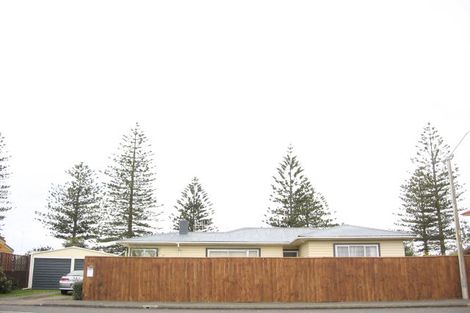 Photo of property in 98a Te Awa Avenue, Te Awa, Napier, 4110