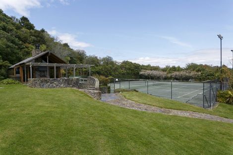 Photo of property in 47 Whakamoenga Point, Acacia Bay, Taupo, 3385
