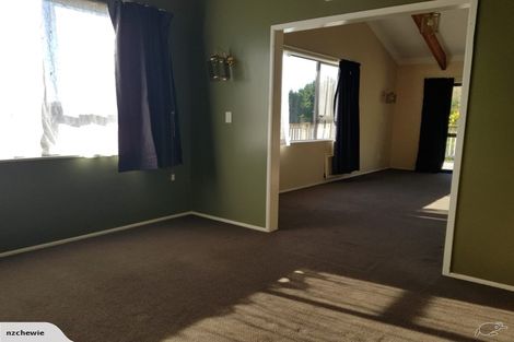 Photo of property in 140 Frankley Road, Frankleigh Park, New Plymouth, 4310