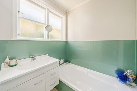 Photo of property in 67 Chamberlain Road, Karori, Wellington, 6012