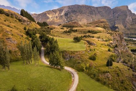 Photo of property in 80 Toka Road, Dalefield, Queenstown, 9371