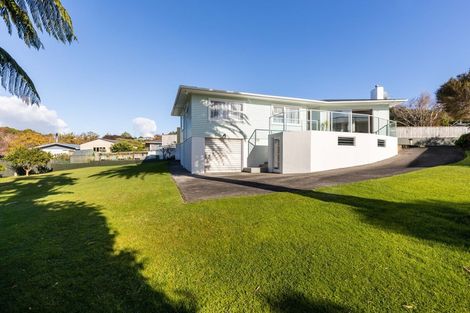 Photo of property in 28 Elizabeth Place, Ferndale, New Plymouth, 4310