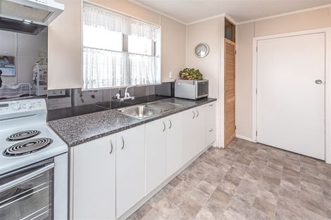 Photo of property in 136 Puriri Street, Castlecliff, Whanganui, 4501