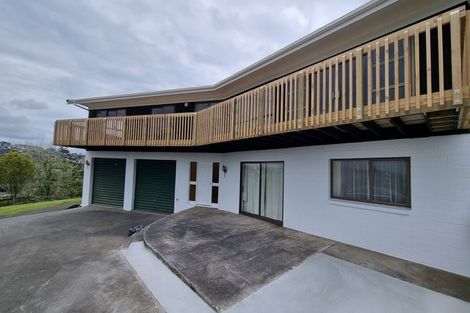 Photo of property in 17b Colmar Road, Mellons Bay, Auckland, 2014
