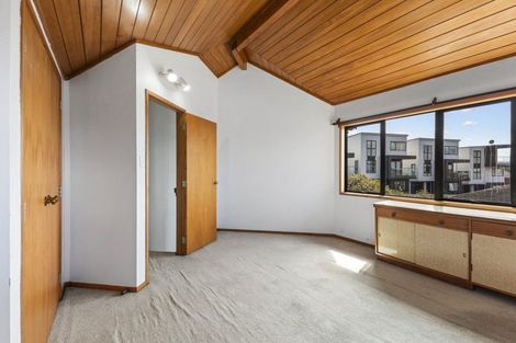 Photo of property in 38 Belmont Terrace, Milford, Auckland, 0620
