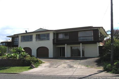 Photo of property in 36 Auld Street, Torbay, Auckland, 0630