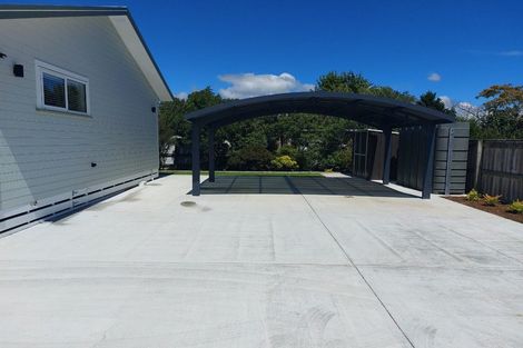 Photo of property in 5 Danske Close, Carterton, 5713