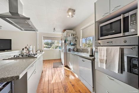 Photo of property in 78 Reynella Drive, Massey, Auckland, 0614