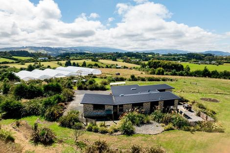 Photo of property in 25 Tunnel Beach Road, Blackhead, Dunedin, 9076