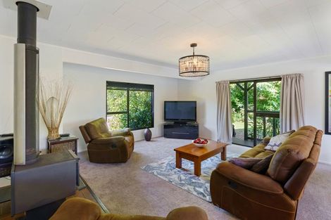 Photo of property in 203 Te Moana Road, Waikanae, 5036