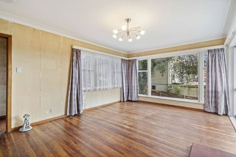 Photo of property in 135 Forrest Hill Road, Forrest Hill, Auckland, 0620