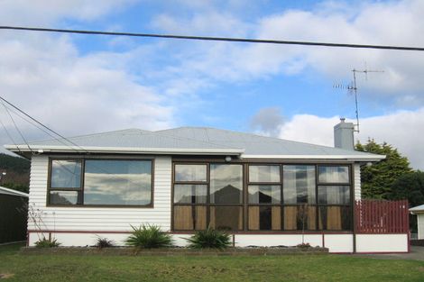 Photo of property in 13 Parakai Street, Paraparaumu, 5032