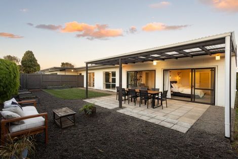 Photo of property in 22 Seamer Place, St Andrews, Hamilton, 3200
