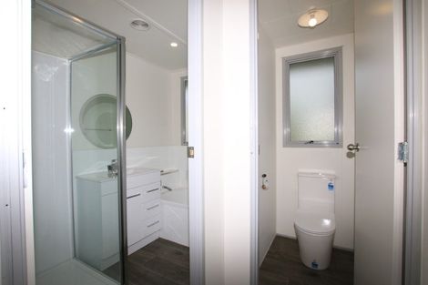 Photo of property in 17 Maywood Crescent, Glen Eden, Auckland, 0602