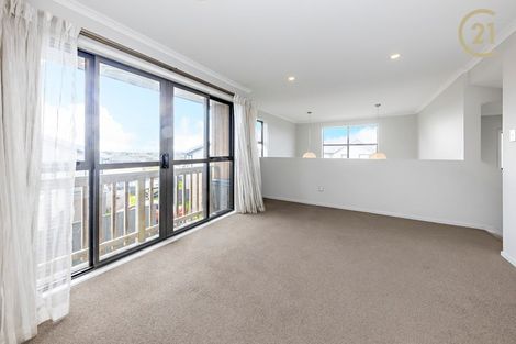 Photo of property in 18 Hirimate Place, Flat Bush, Auckland, 2019