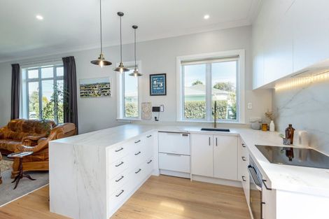 Photo of property in 31 Johnston Street, Featherston, 5710