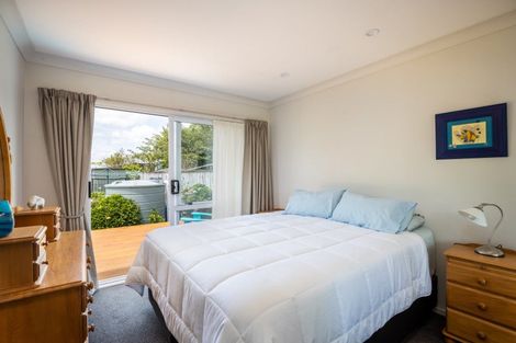 Photo of property in 1279 Egmont Road, Egmont Village, New Plymouth, 4372