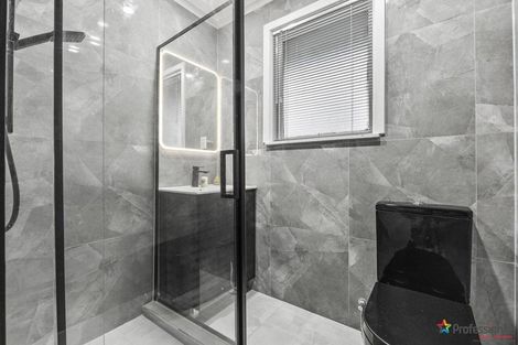 Photo of property in 1/13a Vine Street, Mangere East, Auckland, 2024