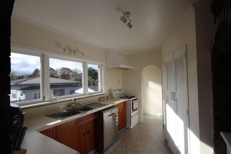 Photo of property in 75 Robinson Avenue, Holdens Bay, Rotorua, 3010