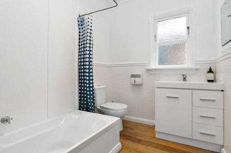 Photo of property in 31 Clifford Street, Dalmore, Dunedin, 9010