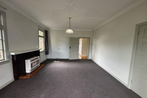 Photo of property in 17 Wallath Road, Westown, New Plymouth, 4310