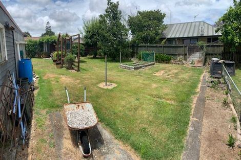 Photo of property in 25 Fernaig Street, Papakura, 2110