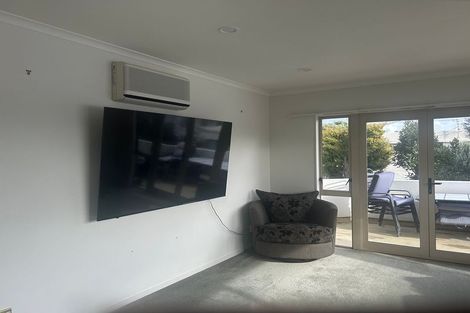 Photo of property in 118 Seaview Road, Paraparaumu Beach, Paraparaumu, 5032