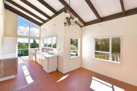 Photo of property in 1/12 Willis Street, Torbay, Auckland, 0630