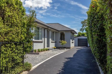 Photo of property in 11 Walnut Avenue, Strowan, Christchurch, 8052
