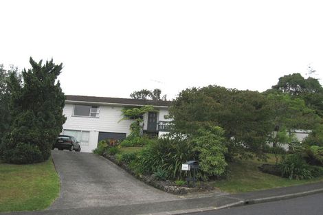 Photo of property in 4 Kerria Place, Sunnynook, Auckland, 0620