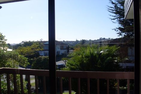 Photo of property in 18 Prince Regent Drive, Half Moon Bay, Auckland, 2012