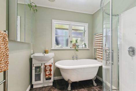 Photo of property in 6 Travers Street, Vogeltown, Wellington, 6021