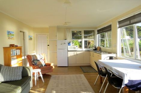 Photo of property in 40 Puriri Road, Te Kouma, Coromandel, 3581