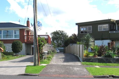 Photo of property in 113a Beach Road, Te Atatu Peninsula, Auckland, 0610